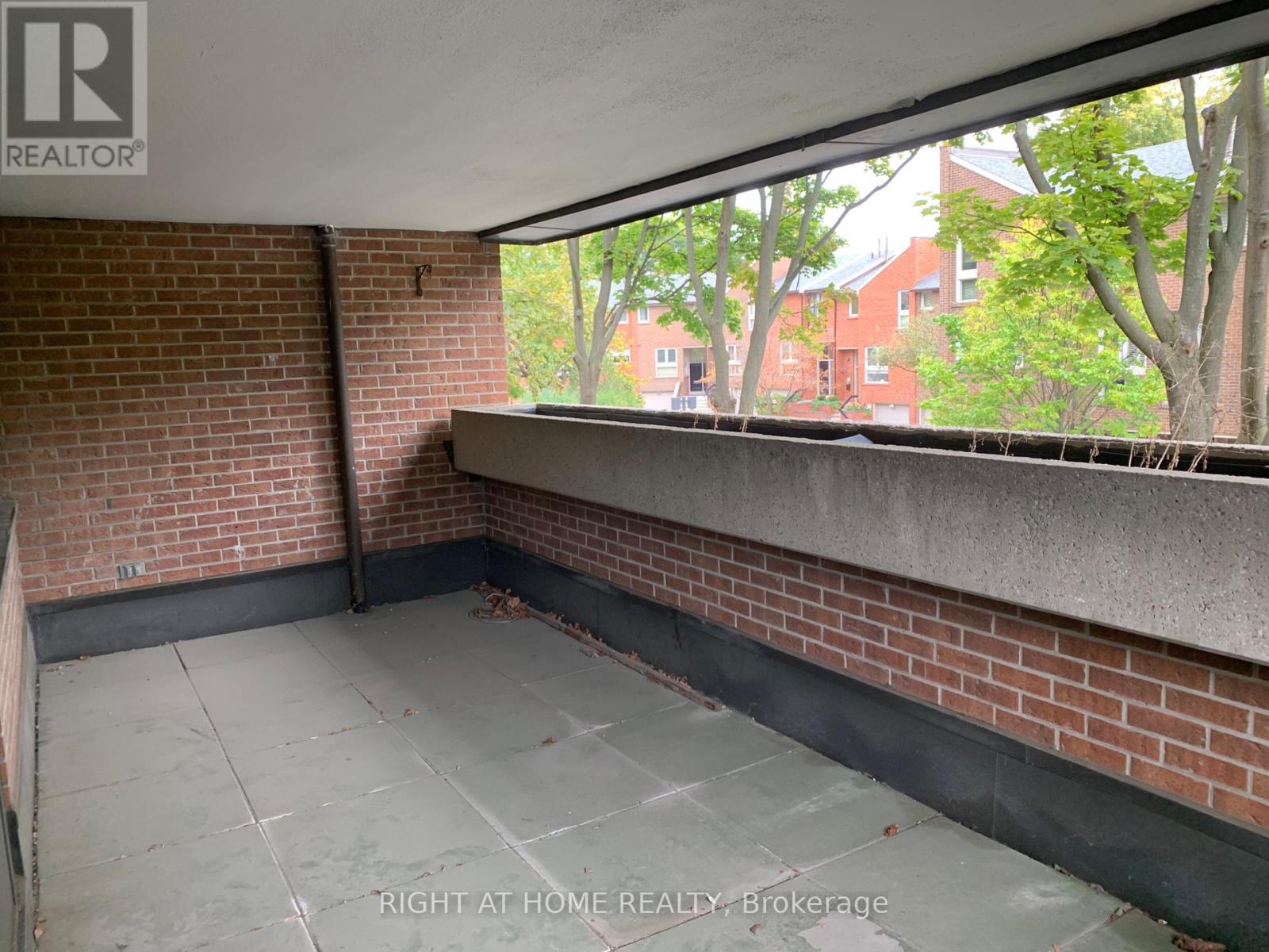 318 - 40 Sylvan Valley Way, Toronto, Ontario  M5M 4M3 - Photo 19 - C12349315