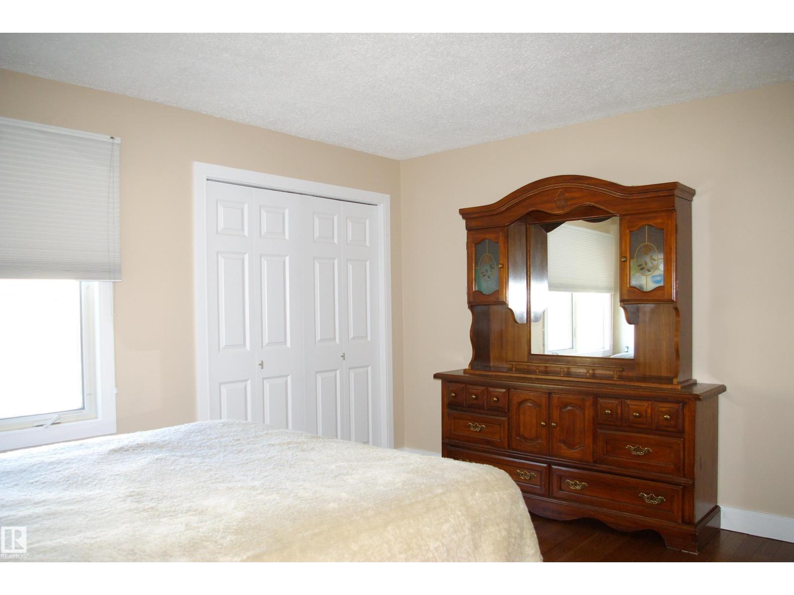 168 Warwick Rd Nw, Edmonton, Alberta  T5X 4P8 - Photo 14 - E4453447