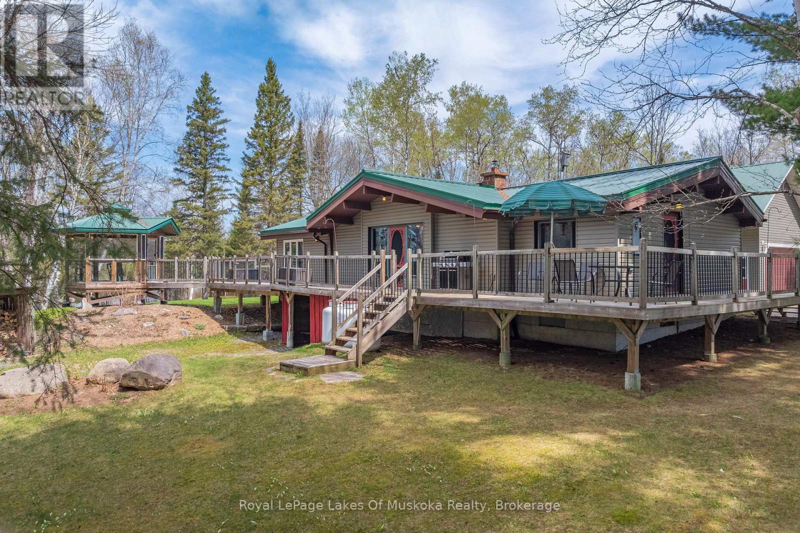 71 Victoria Street, Magnetawan, Ontario  P0A 1P0 - Photo 2 - X12154464