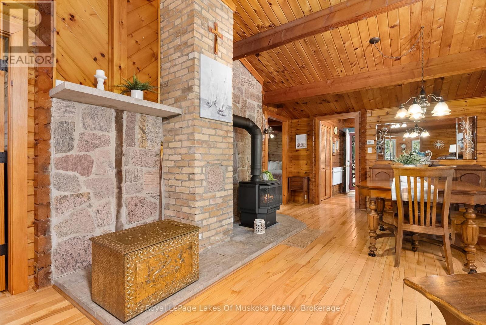71 Victoria Street, Magnetawan, Ontario  P0A 1P0 - Photo 10 - X12154464