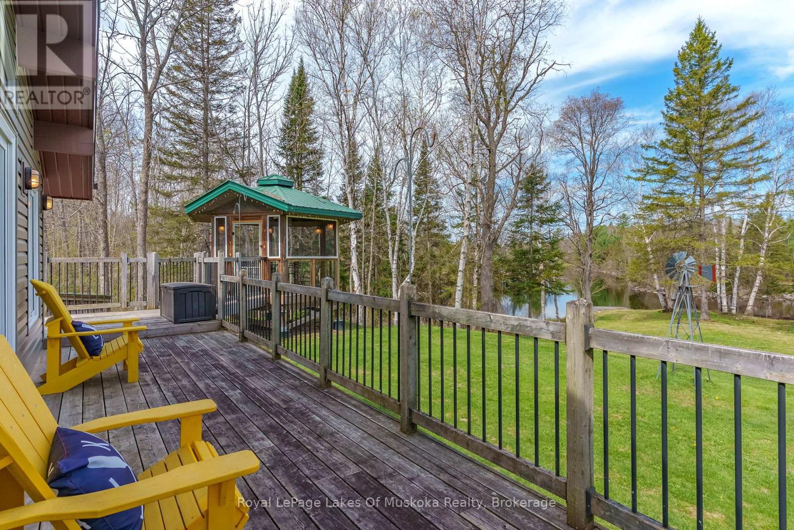 71 Victoria Street, Magnetawan, Ontario  P0A 1P0 - Photo 32 - X12154464