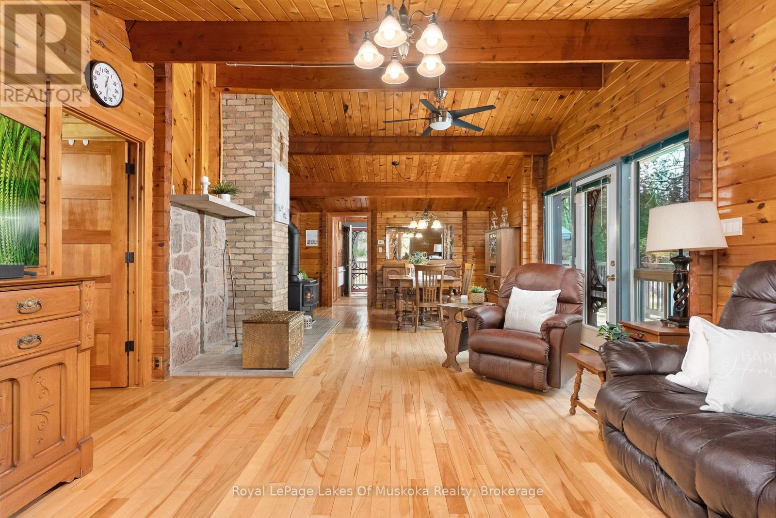 71 Victoria Street, Magnetawan, Ontario  P0A 1P0 - Photo 9 - X12154464