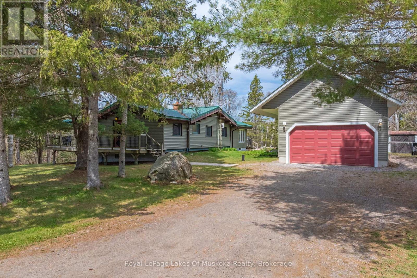71 Victoria Street, Magnetawan, Ontario  P0A 1P0 - Photo 6 - X12154464