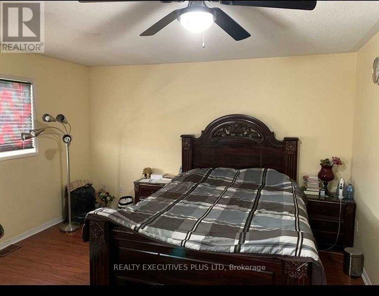55 Ravenscliffe Court, Brampton, Ontario  L6X 4N9 - Photo 3 - W12349304