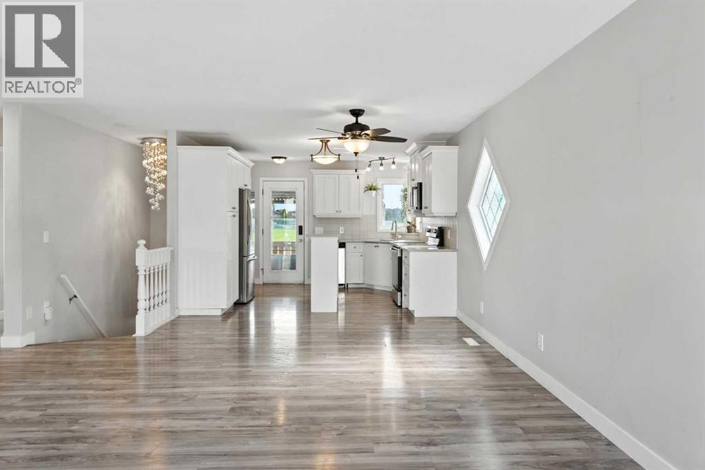 Property at 56 Luxstone Crescent SW image 2