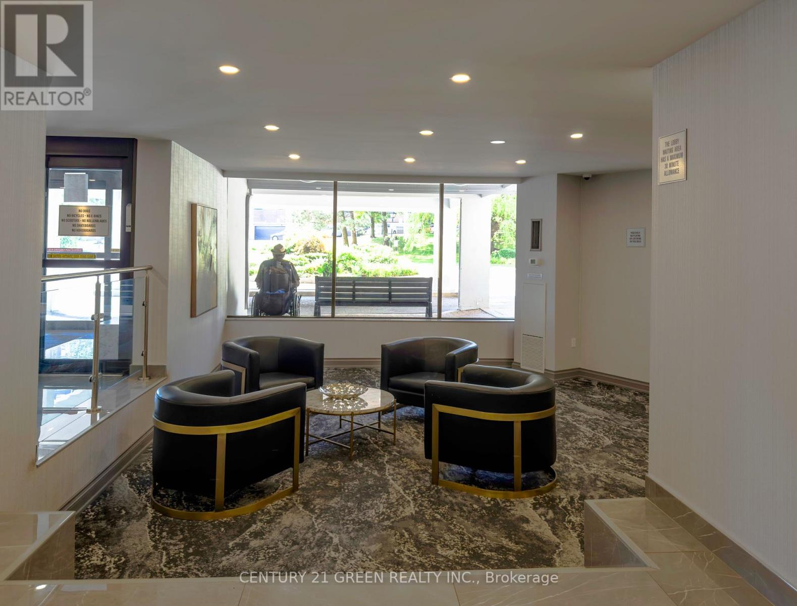Ph 3 - 10 Edgecliff Golfway, Toronto (Flemingdon Park), Ontario  M3C 3A3 - Photo 8 - C12349349