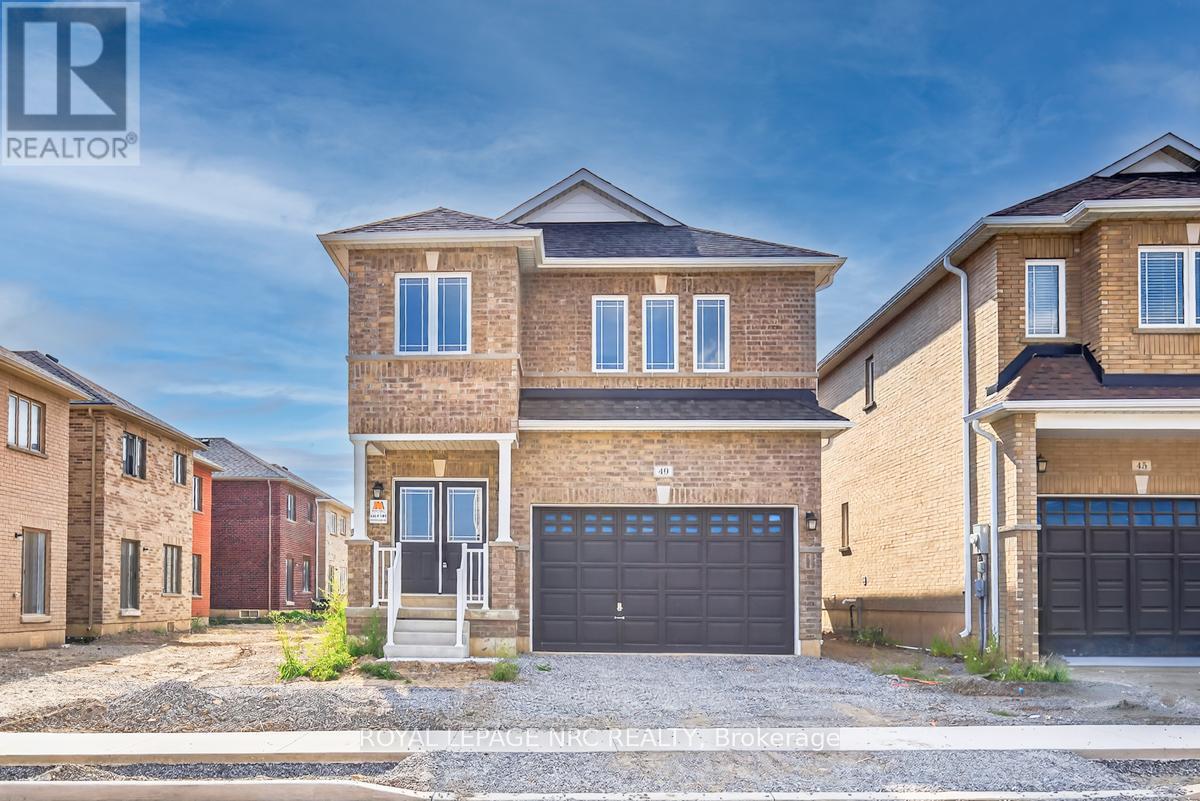 49 Huntsworth Avenue, Thorold, Ontario  L2V 0N2 - Photo 1 - X12349372