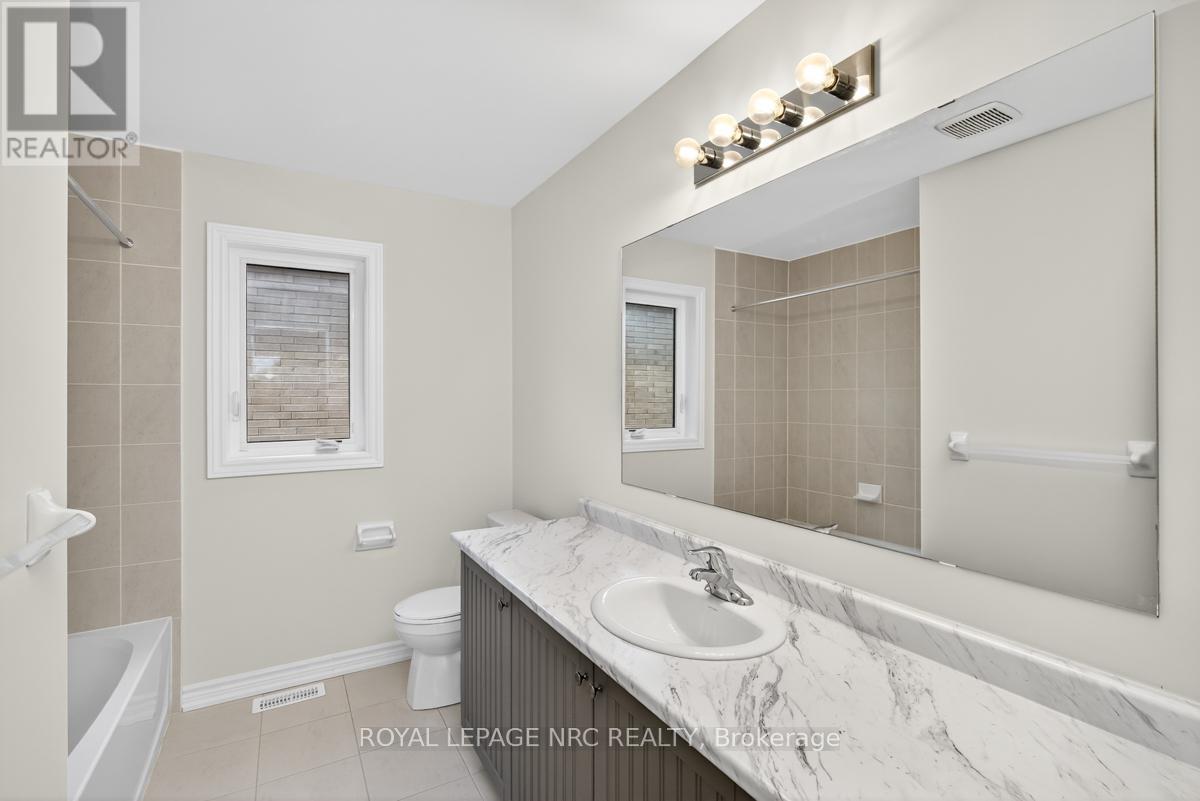 49 Huntsworth Avenue, Thorold, Ontario  L2V 0N2 - Photo 25 - X12349372