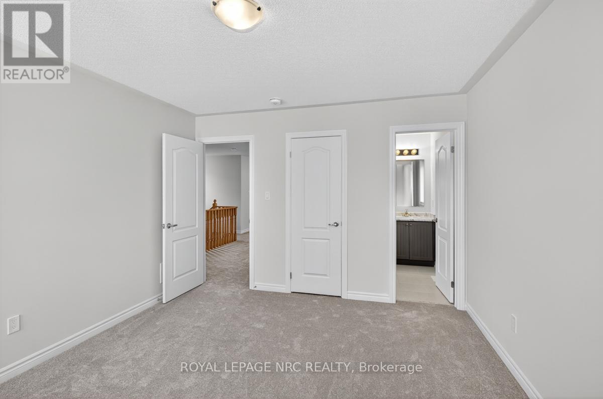49 Huntsworth Avenue, Thorold, Ontario  L2V 0N2 - Photo 28 - X12349372