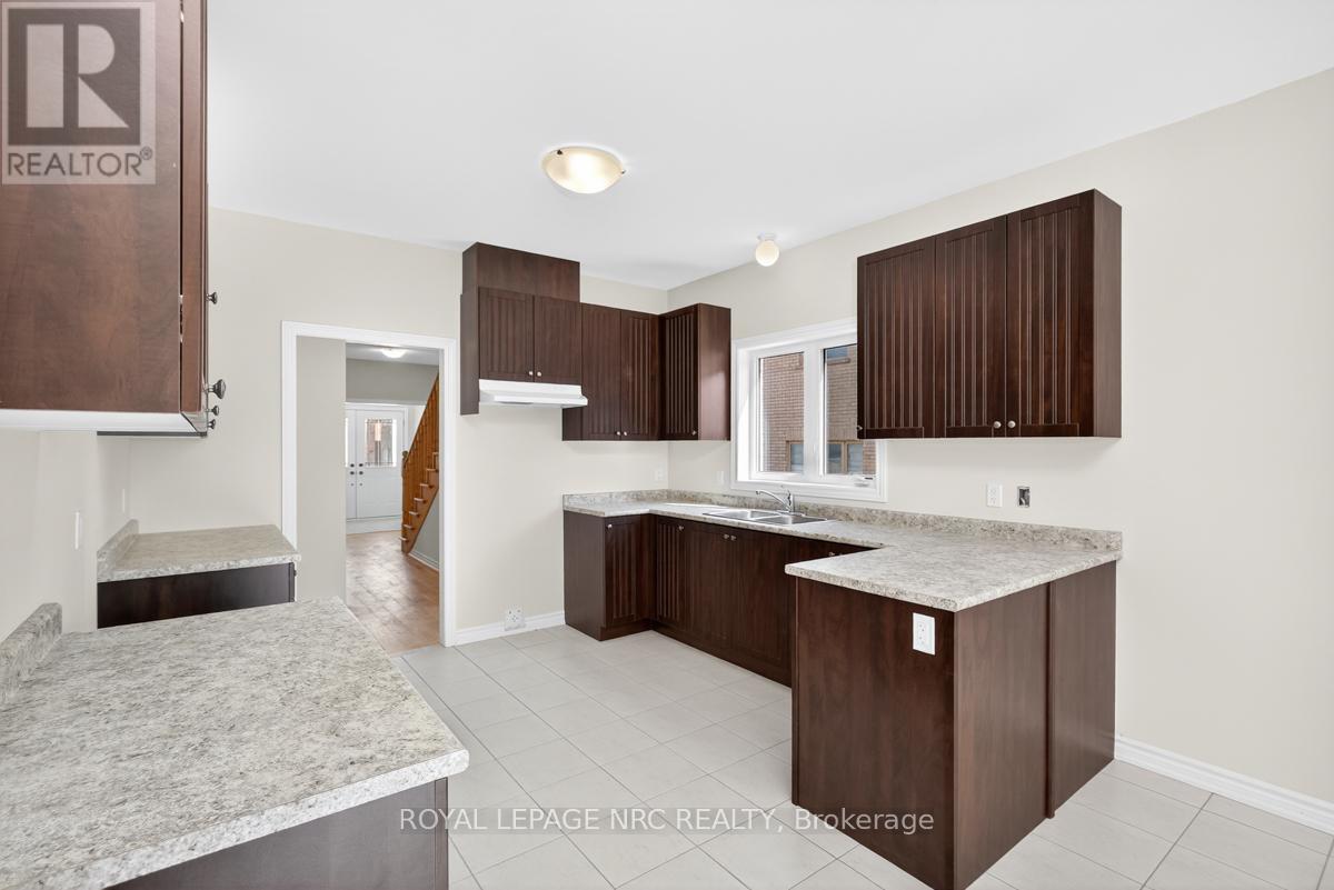 49 Huntsworth Avenue, Thorold, Ontario  L2V 0N2 - Photo 8 - X12349372