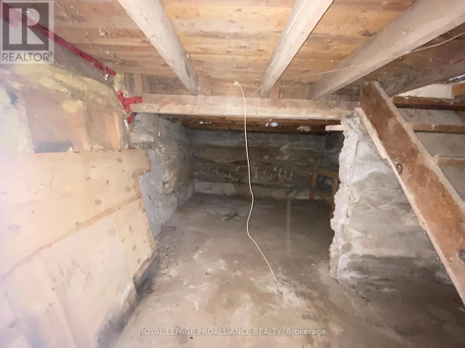 440 Bellevue Street, Peterborough North (South), Ontario  K9H 5G6 - Photo 33 - X12347657