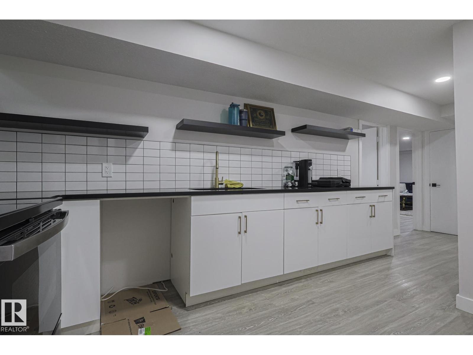 6224 136 Av Nw, Edmonton, Alberta  T5A 0N6 - Photo 5 - E4453449