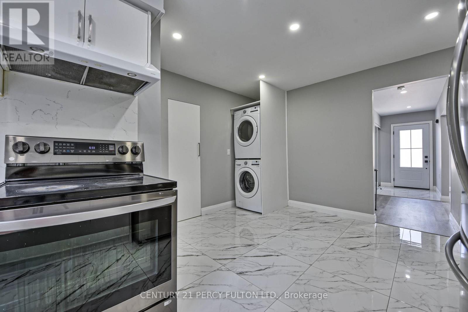 32 Drum Oak Crescent, Brampton, Ontario  L6T 1M5 - Photo 16 - W12349370