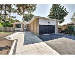 32 DRUM OAK CRESCENT, Brampton, Ontario