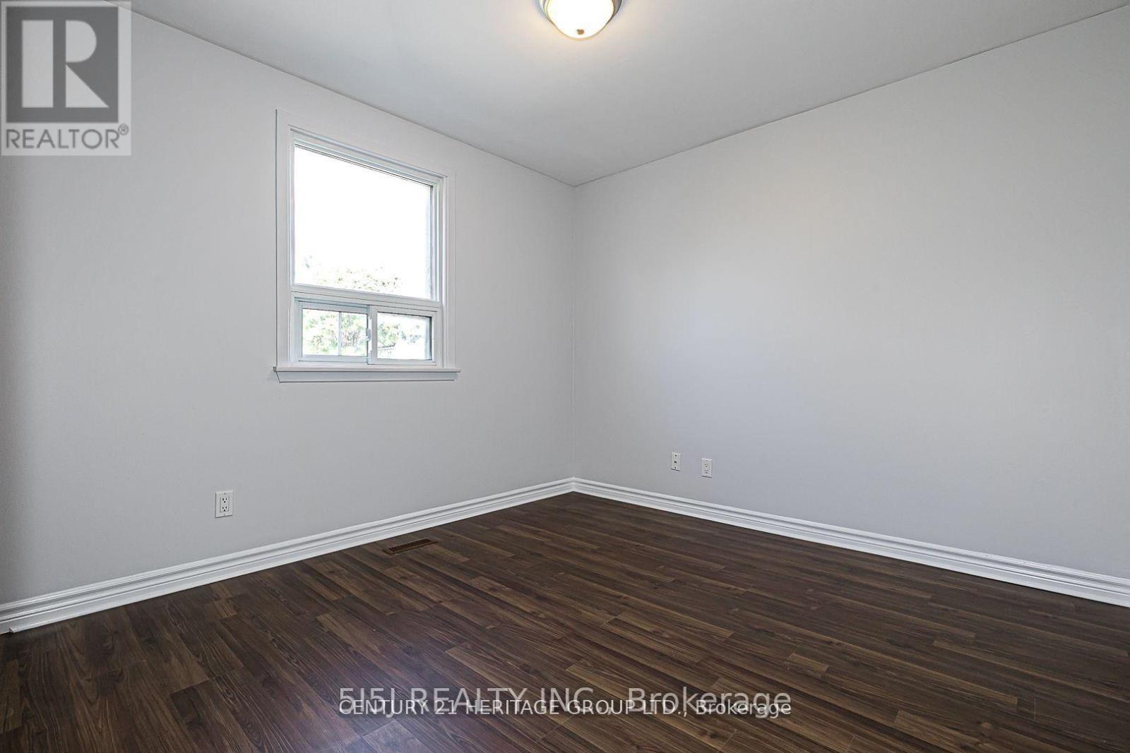 694 Beman Drive, Newmarket, Ontario L3Y 4Z2 - Photo 13 - N12349394