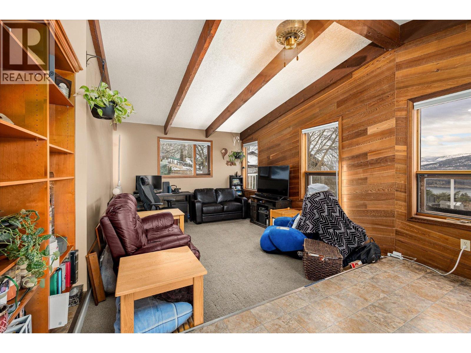 Property at 14231 East Hill Road image 1