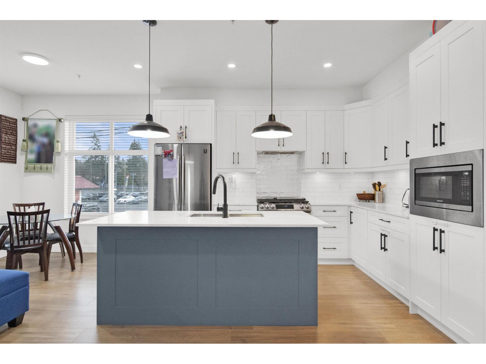 Property at 10 21688 52 AVENUE image 3