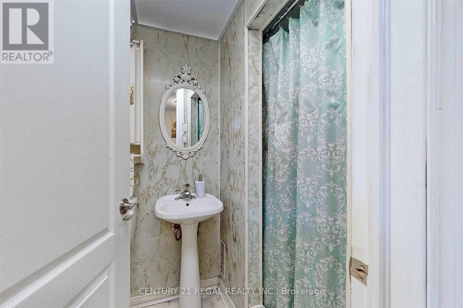 Lower Room - 5 Stevenvale Drive, Toronto, Ontario  M1G 1C6 - Photo 11 - E12349411