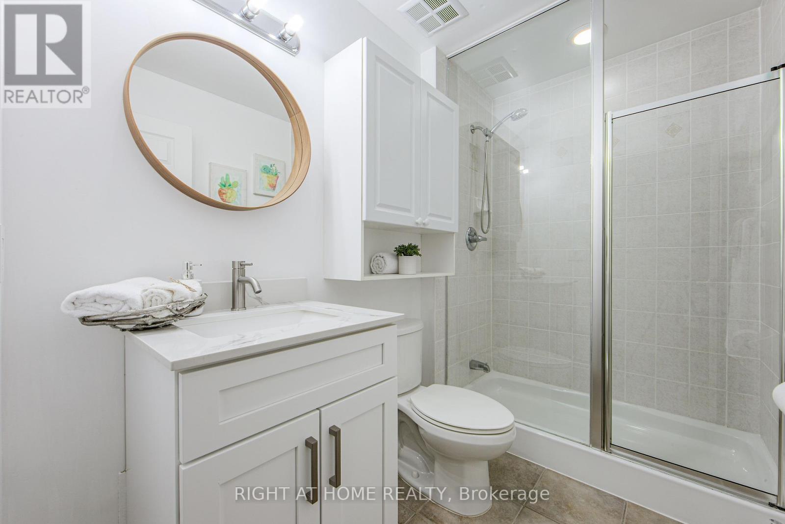 1809 - 388 Prince Of Wales Drive, Mississauga (City Centre), Ontario L5B 0A1 - Photo 21 - W12349406