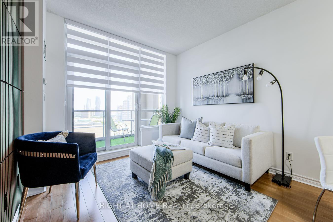 1809 - 388 Prince Of Wales Drive, Mississauga (City Centre), Ontario L5B 0A1 - Photo 22 - W12349406