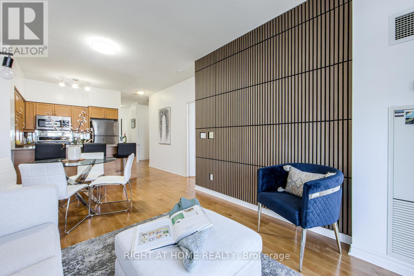 1809 - 388 Prince Of Wales Drive, Mississauga (City Centre), Ontario L5B 0A1 - Photo 24 - W12349406