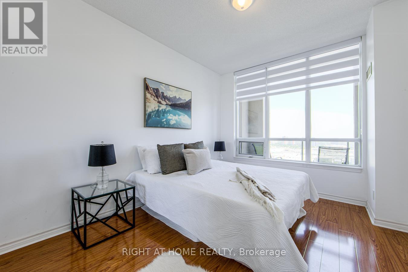 1809 - 388 Prince Of Wales Drive, Mississauga (City Centre), Ontario L5B 0A1 - Photo 27 - W12349406