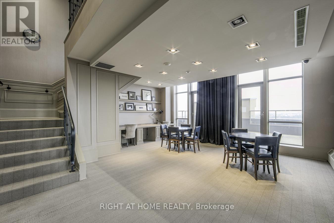 1809 - 388 Prince Of Wales Drive, Mississauga (City Centre), Ontario L5B 0A1 - Photo 41 - W12349406