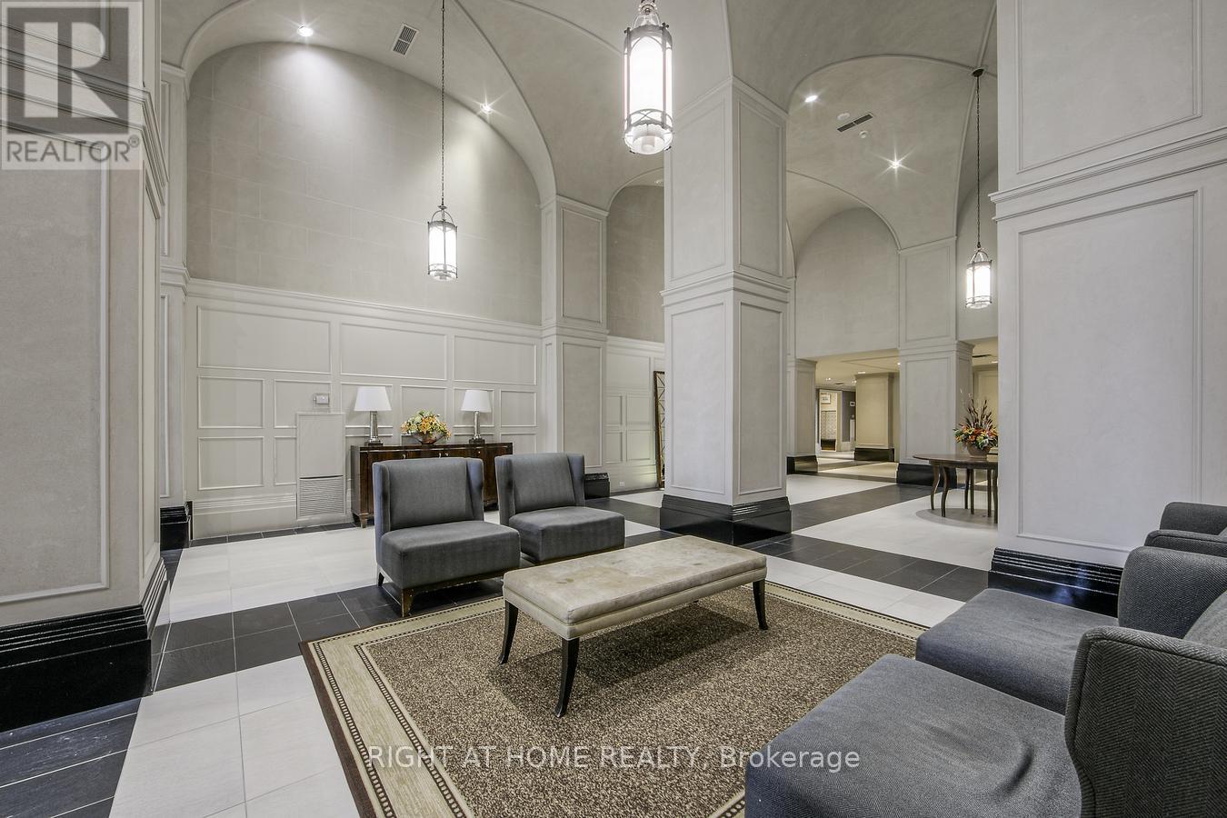 1809 - 388 Prince Of Wales Drive, Mississauga (City Centre), Ontario L5B 0A1 - Photo 5 - W12349406