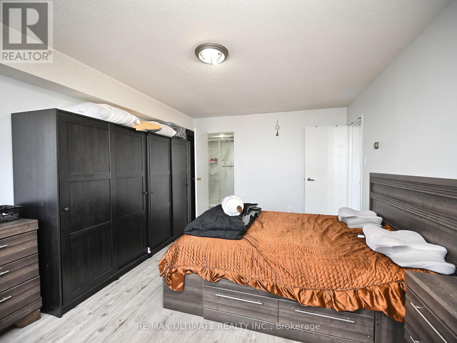 2101 - 3700 Kaneff Crescent, Mississauga, Ontario  L5A 4B8 - Photo 29 - W12349412