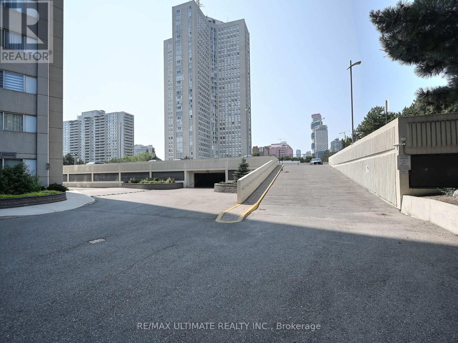 2101 - 3700 Kaneff Crescent, Mississauga, Ontario  L5A 4B8 - Photo 38 - W12349412