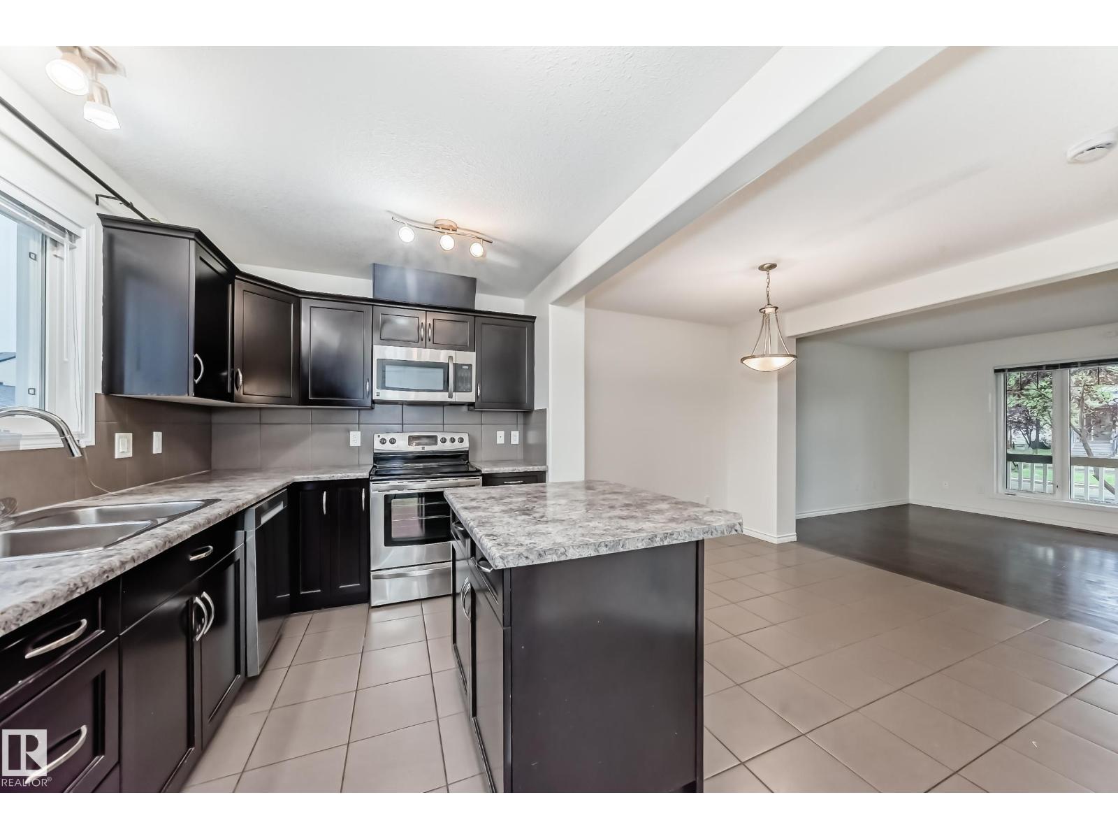Property at 351 SECORD BV NW image 3