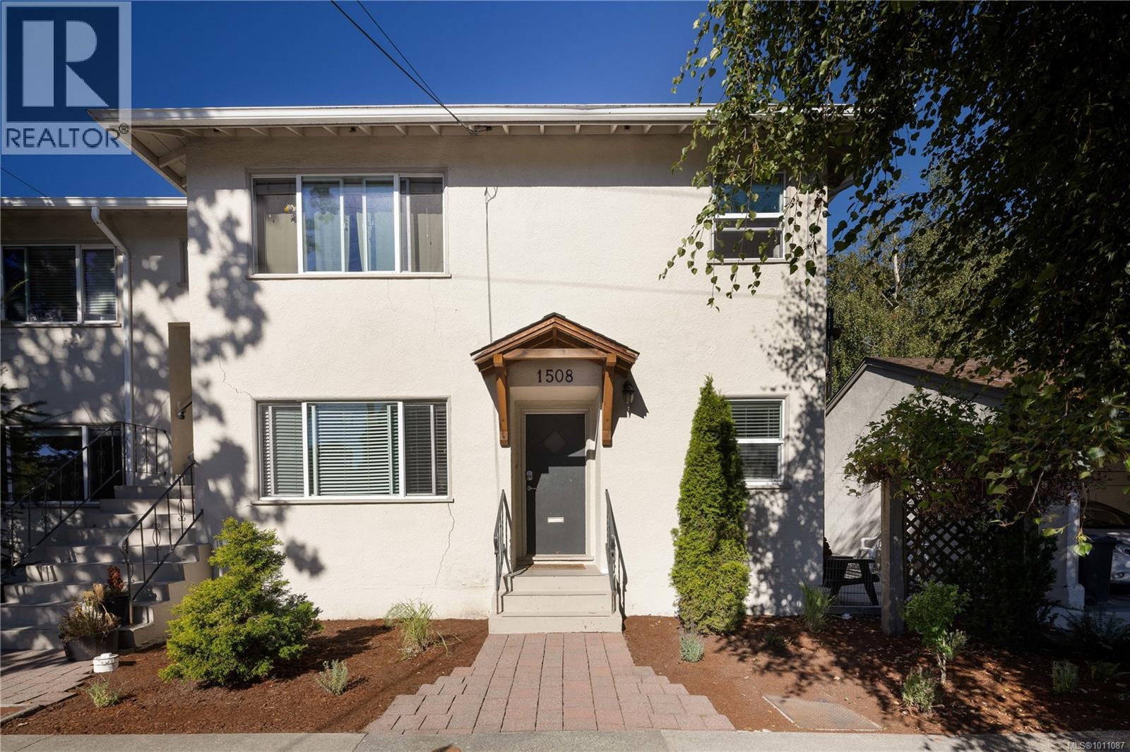 Property at 1502-1508 Davie St image 4