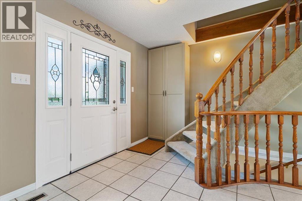 Property at 10132 93 Avenue image 4