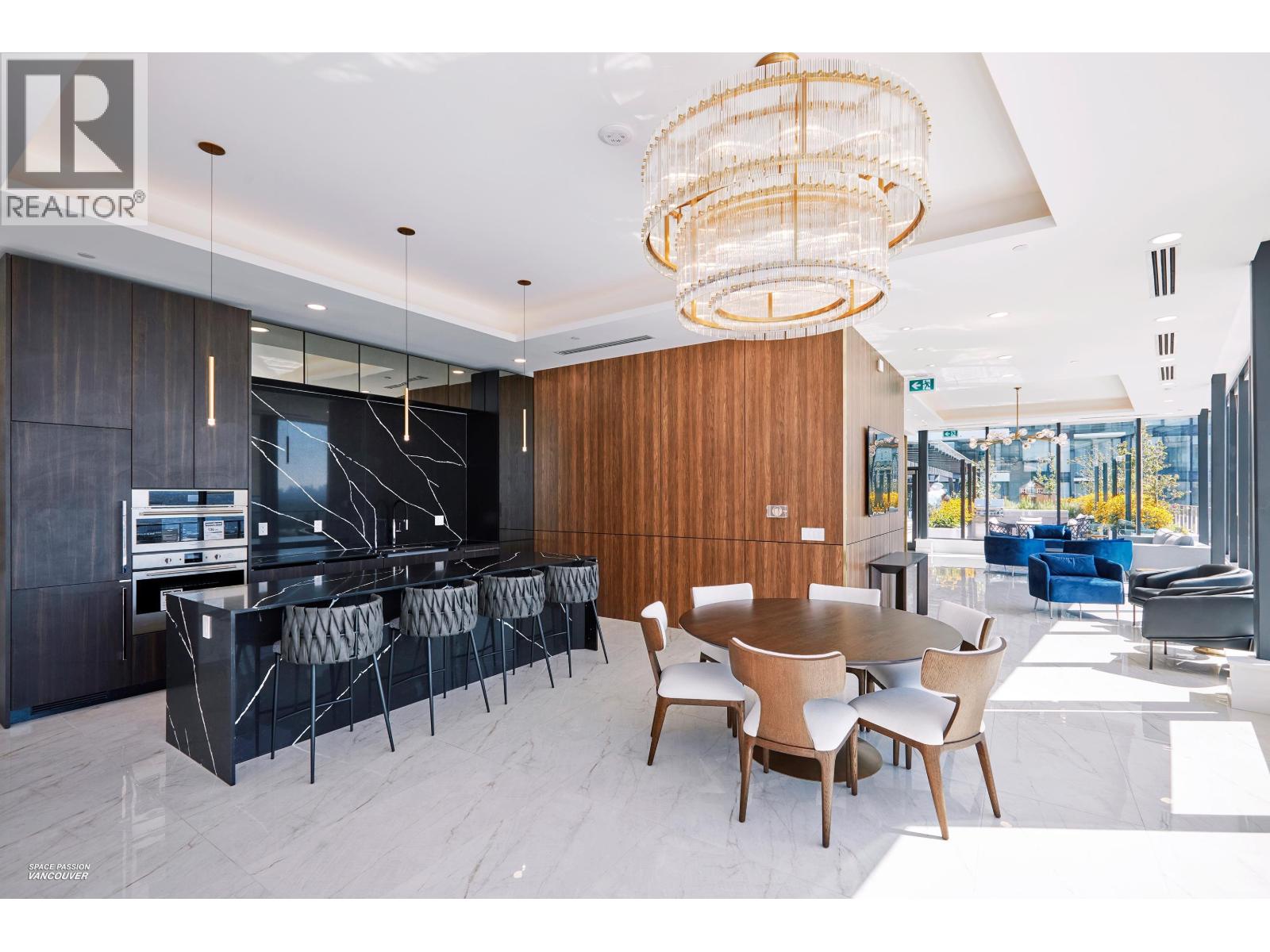 807 135 E 13th Street, Vancouver, British Columbia  V7L 0J8 - Photo 26 - R3036365
