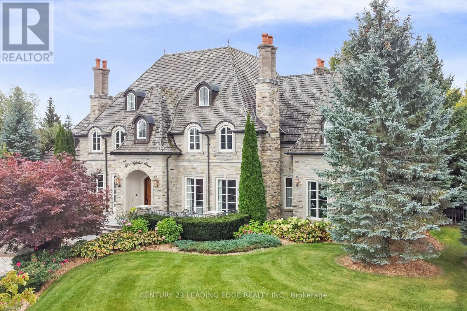 2 Nightfall Court, Vaughan (Kleinburg), Ontario  L4N 3N5 - Photo 1 - N12349420