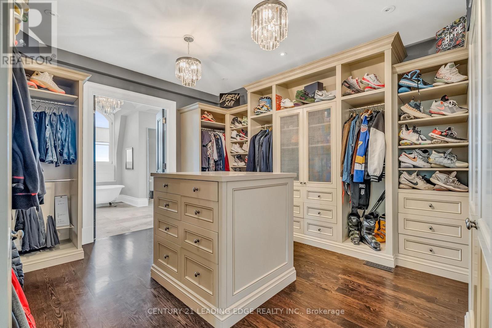 2 Nightfall Court, Vaughan (Kleinburg), Ontario  L4N 3N5 - Photo 17 - N12349420