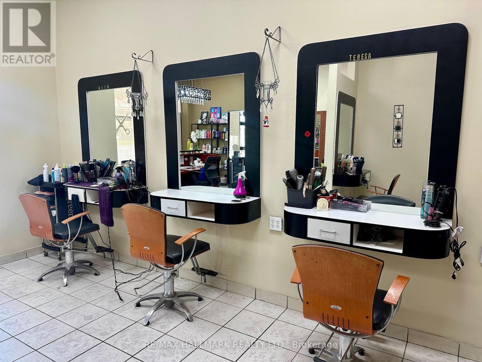 3 - 15461 Yonge Street, Aurora, Ontario  L4G 1P3 - Photo 6 - N12349429