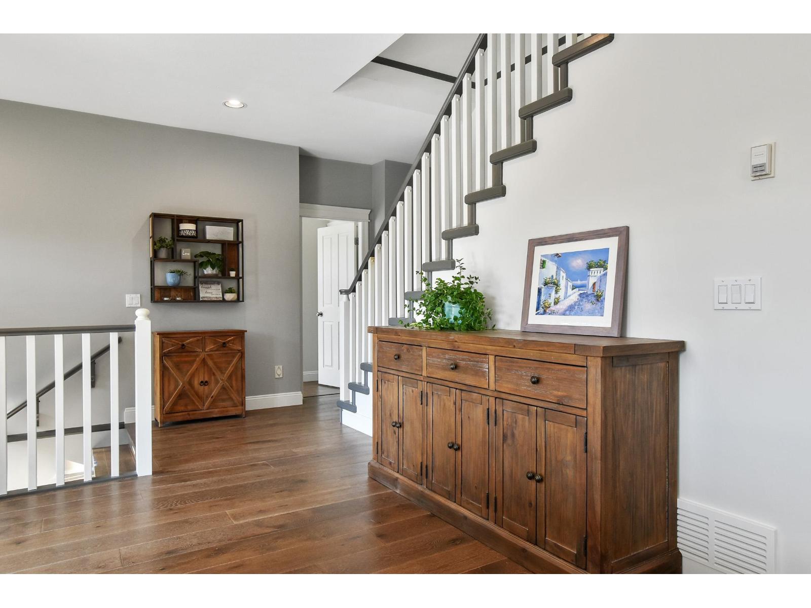 31493 Spur Avenue, Abbotsford, British Columbia  V2T 6W9 - Photo 3 - R3032283