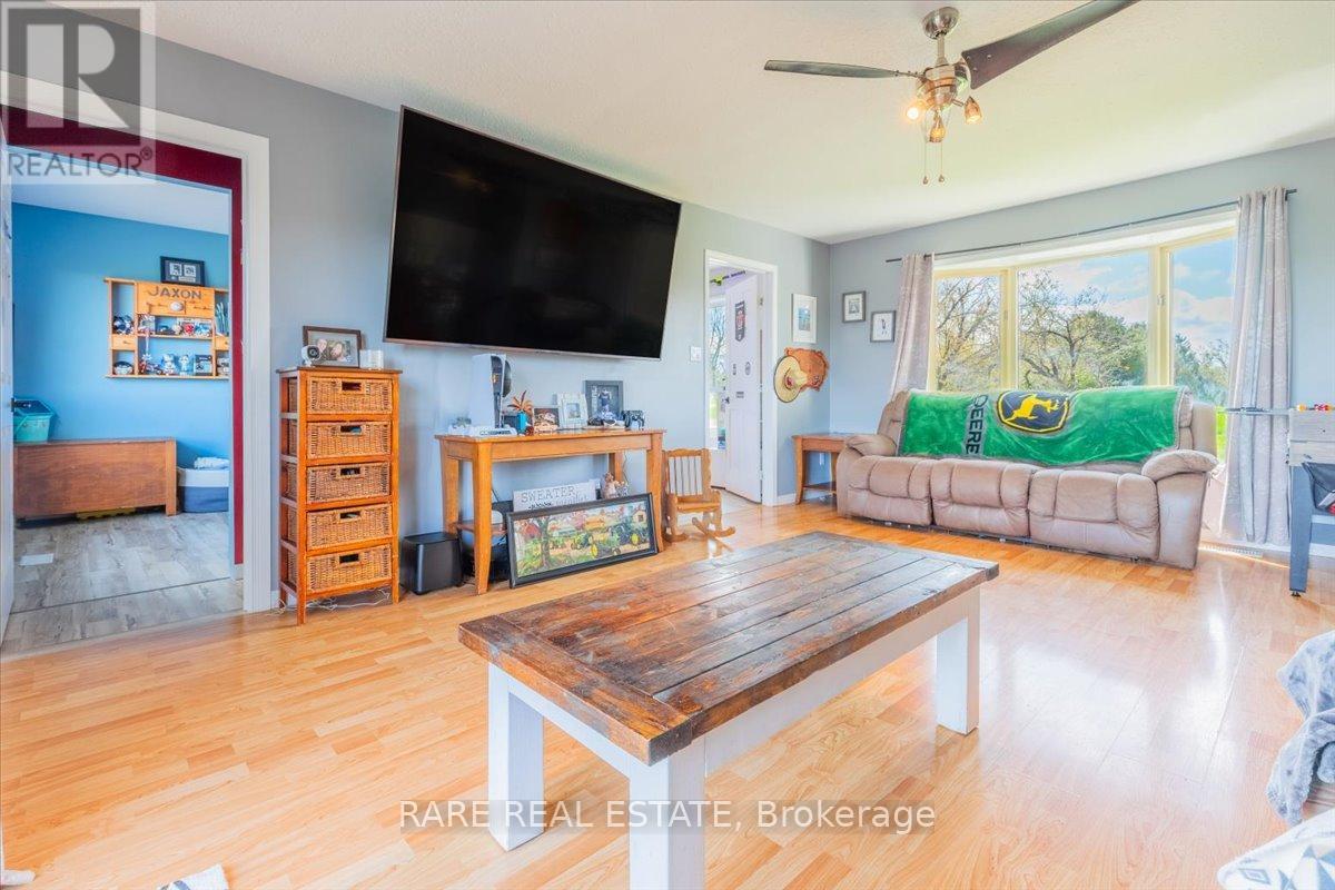 62 Mill Lane, Melancthon, Ontario  L9V 2T9 - Photo 10 - X12349430