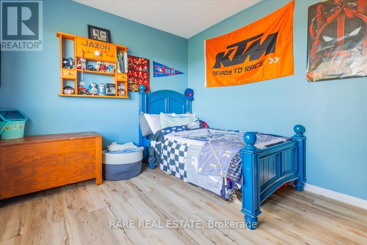 62 Mill Lane, Melancthon, Ontario  L9V 2T9 - Photo 11 - X12349430