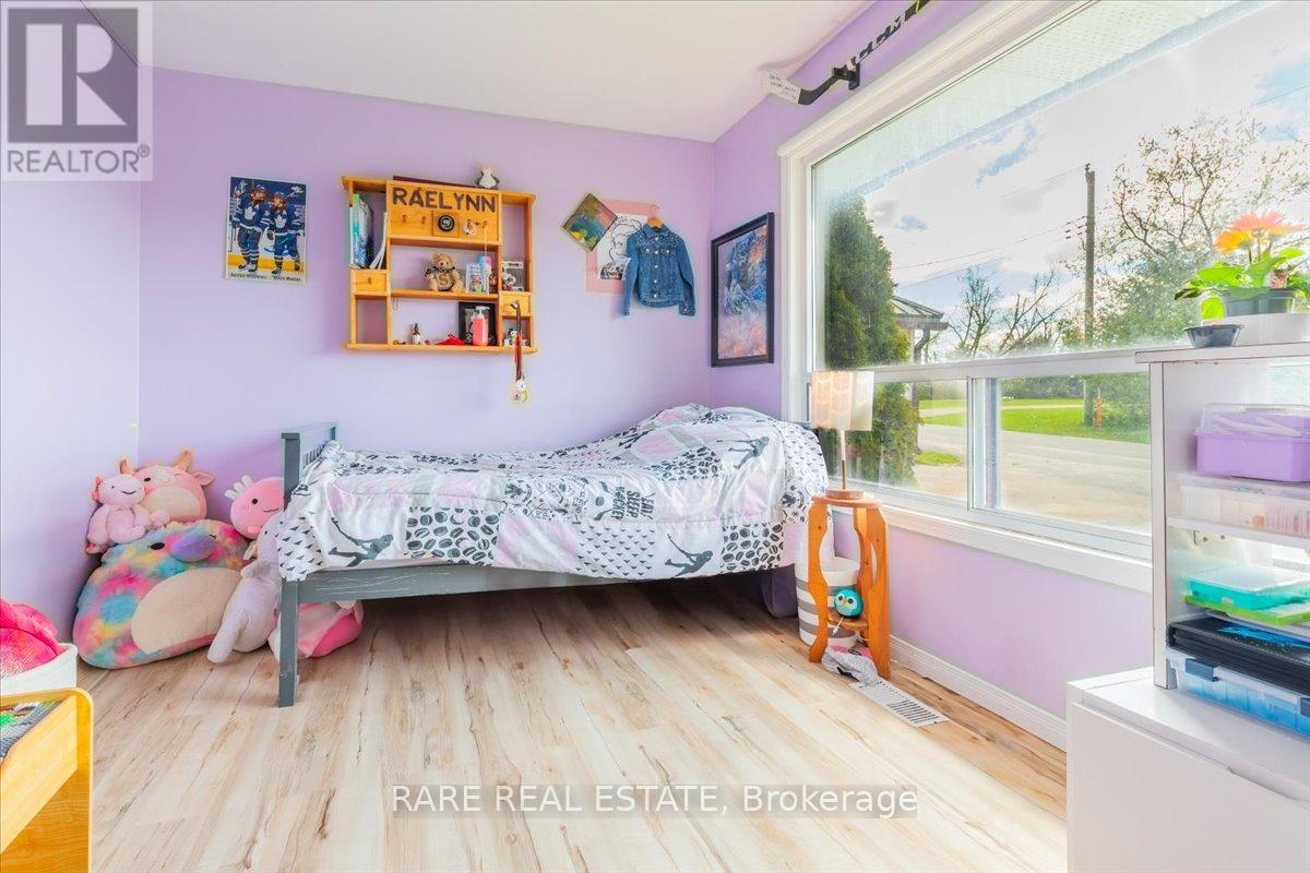 62 Mill Lane, Melancthon, Ontario  L9V 2T9 - Photo 14 - X12349430