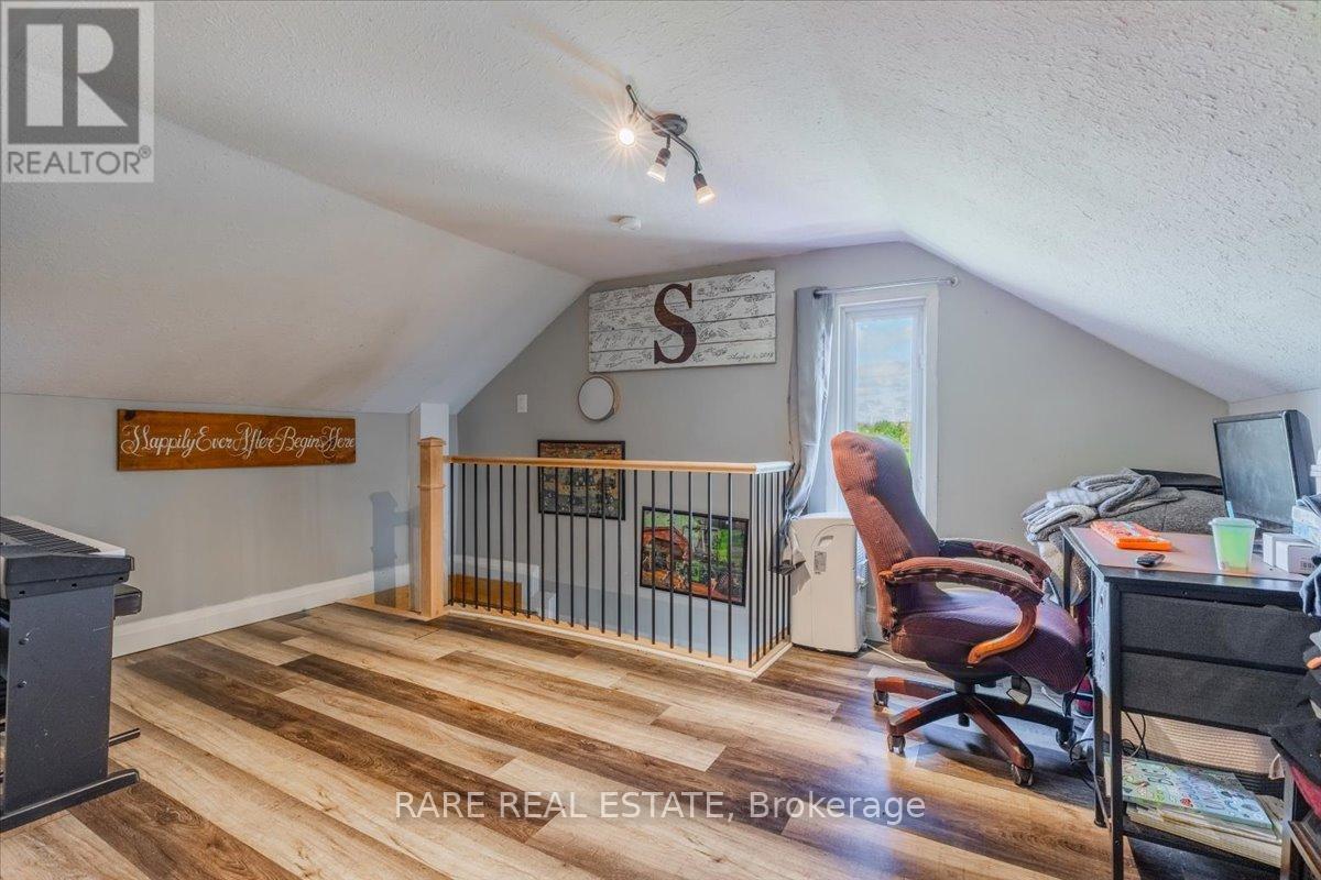 62 Mill Lane, Melancthon, Ontario  L9V 2T9 - Photo 17 - X12349430