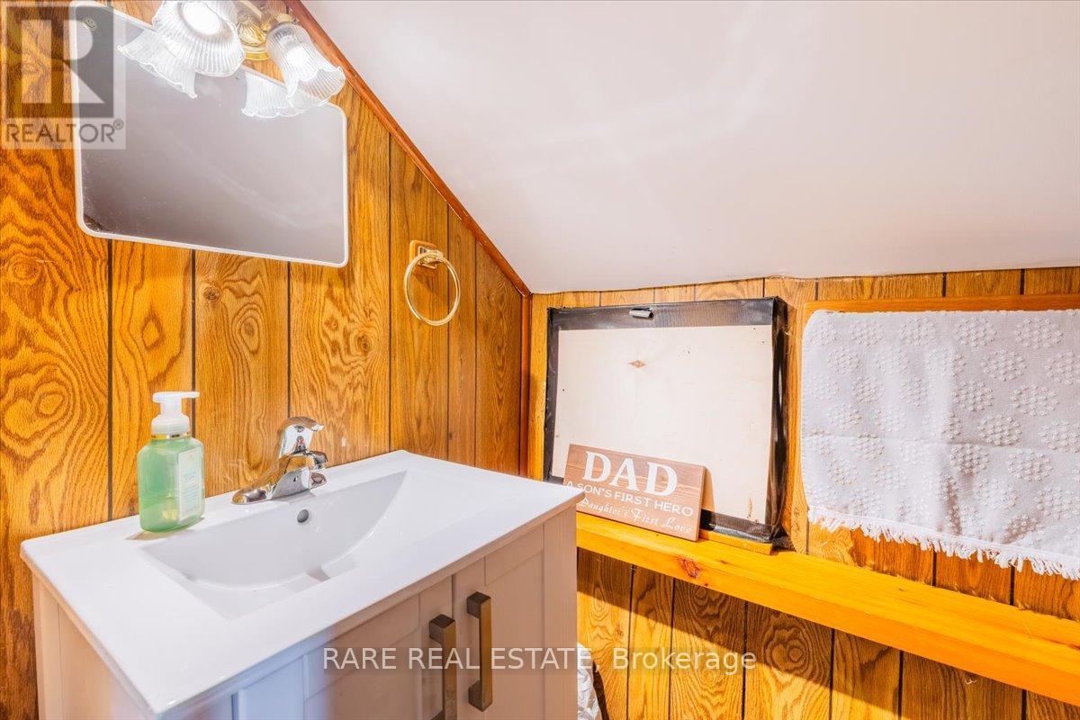 62 Mill Lane, Melancthon, Ontario  L9V 2T9 - Photo 19 - X12349430