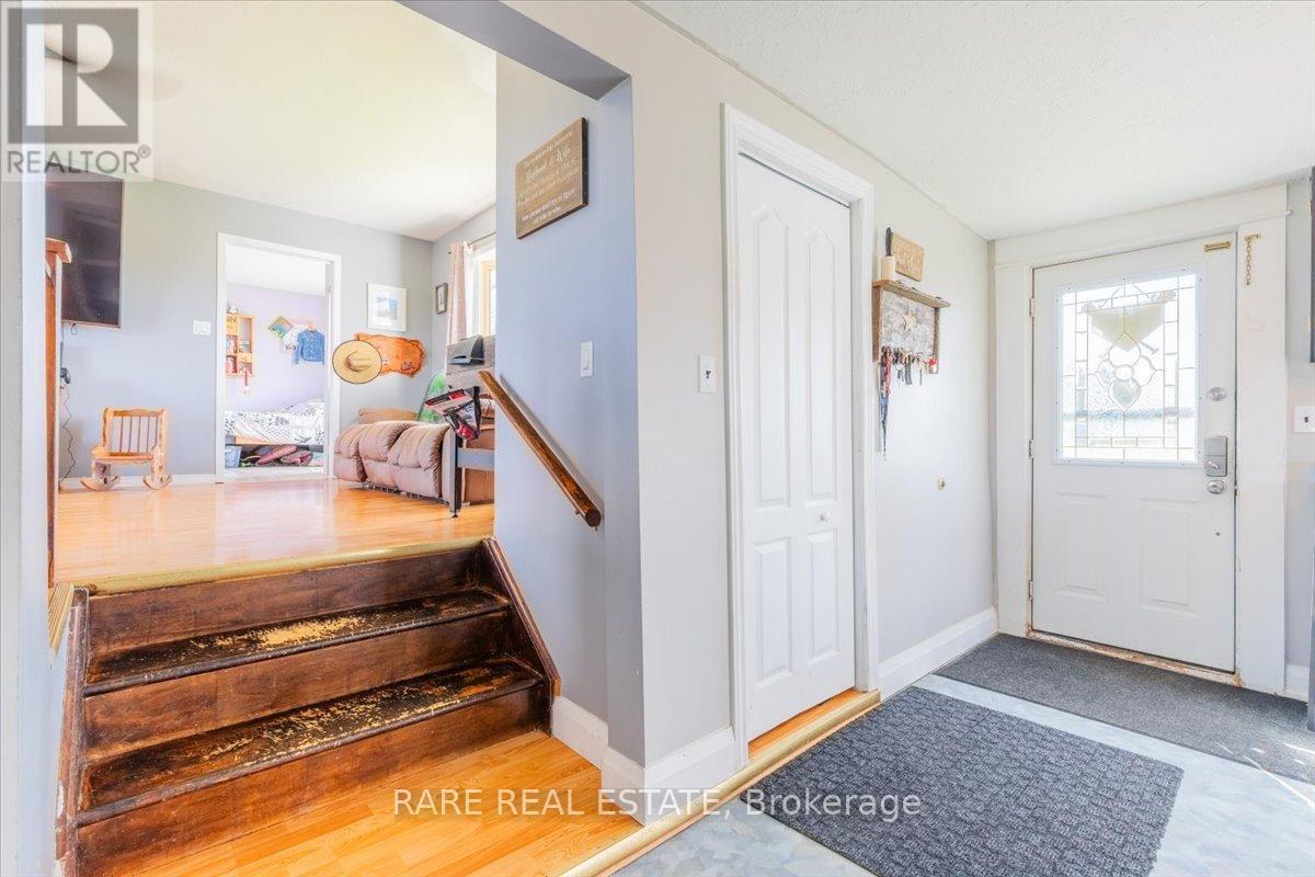 62 Mill Lane, Melancthon, Ontario  L9V 2T9 - Photo 8 - X12349430