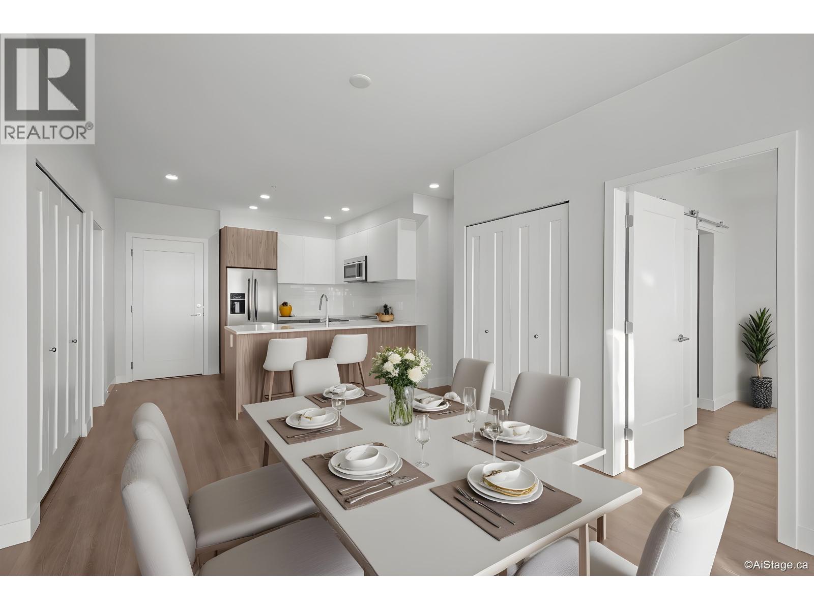 303 5535 HASTINGS STREET, Burnaby, British Columbia