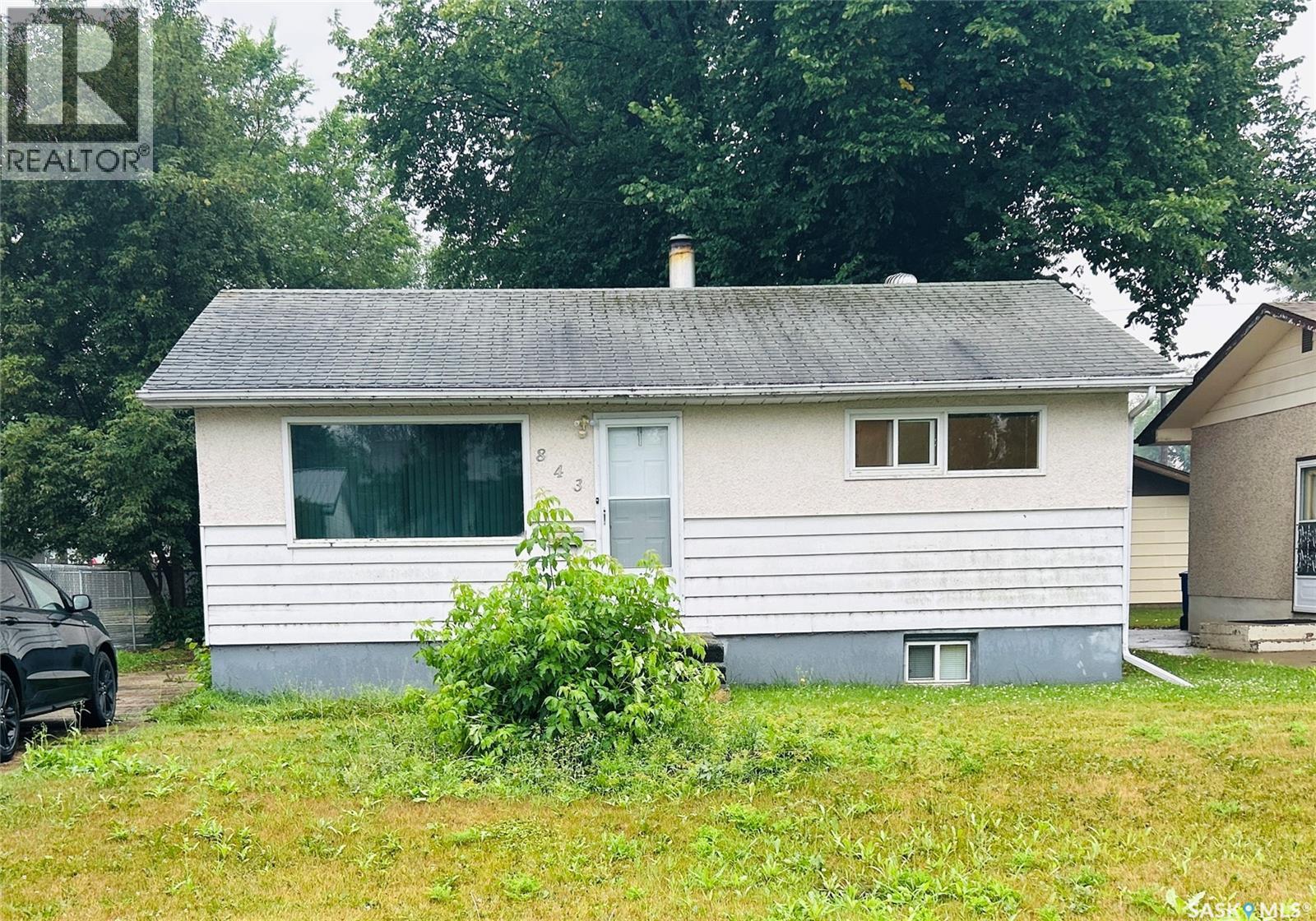 843 2 Street E, Prince Albert, Saskatchewan  S6V 0G2 - Photo 1 - SK015855