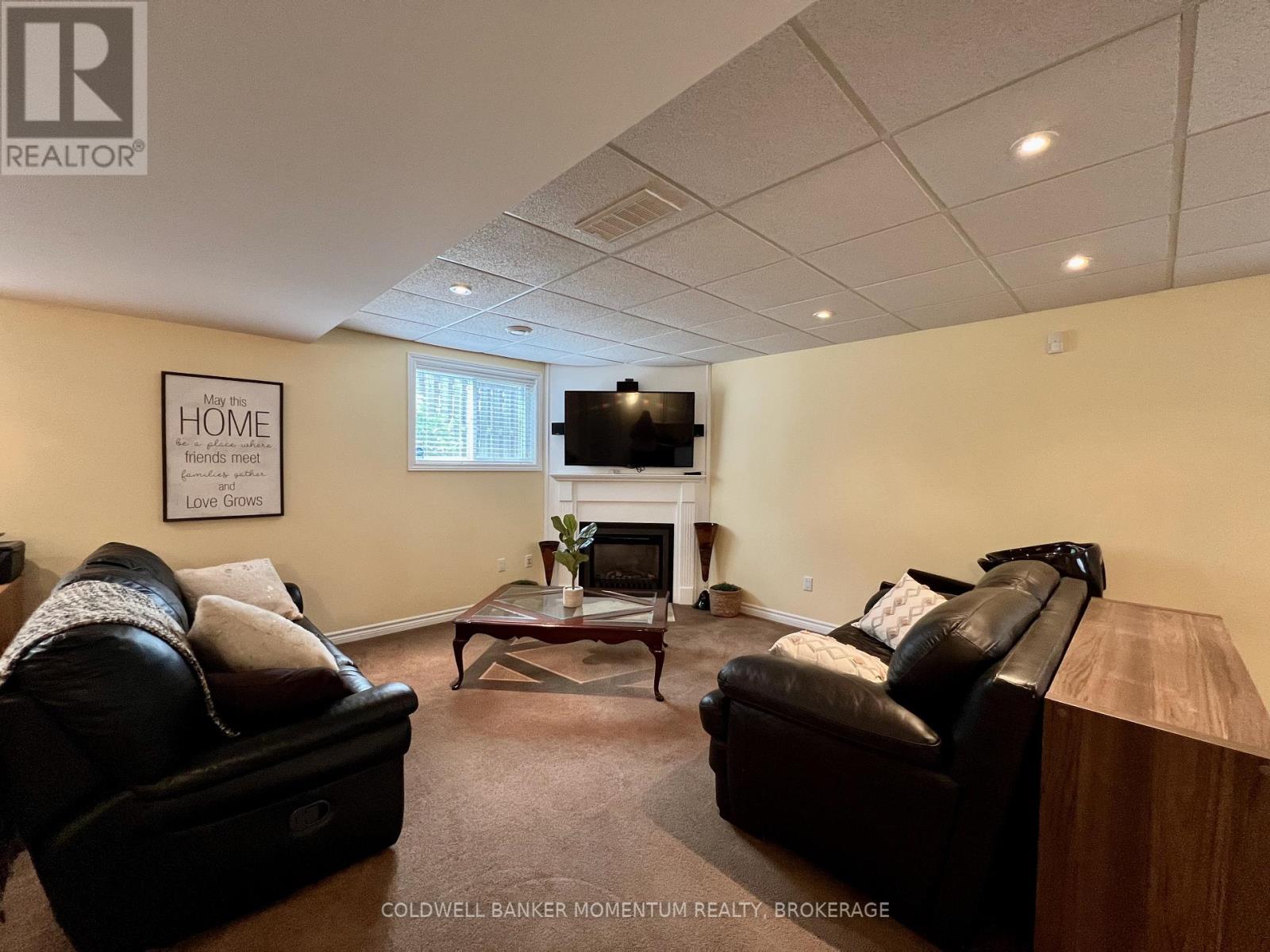 6296 Parkside Road, Niagara Falls, Ontario  L2H 0B2 - Photo 33 - X12188180