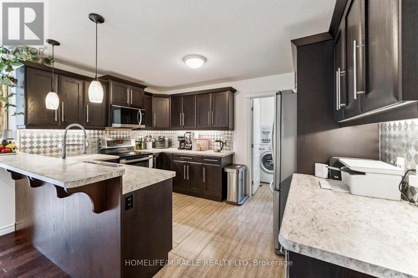 6 - 1430 Highbury Avenue N, London East (East D), Ontario  N5Y 6M4 - Photo 15 - X12342759