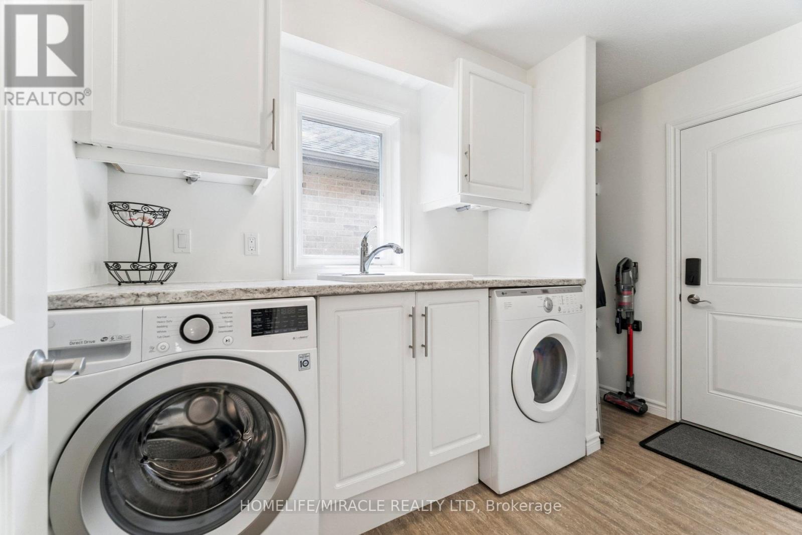 6 - 1430 Highbury Avenue N, London East (East D), Ontario  N5Y 6M4 - Photo 17 - X12342759