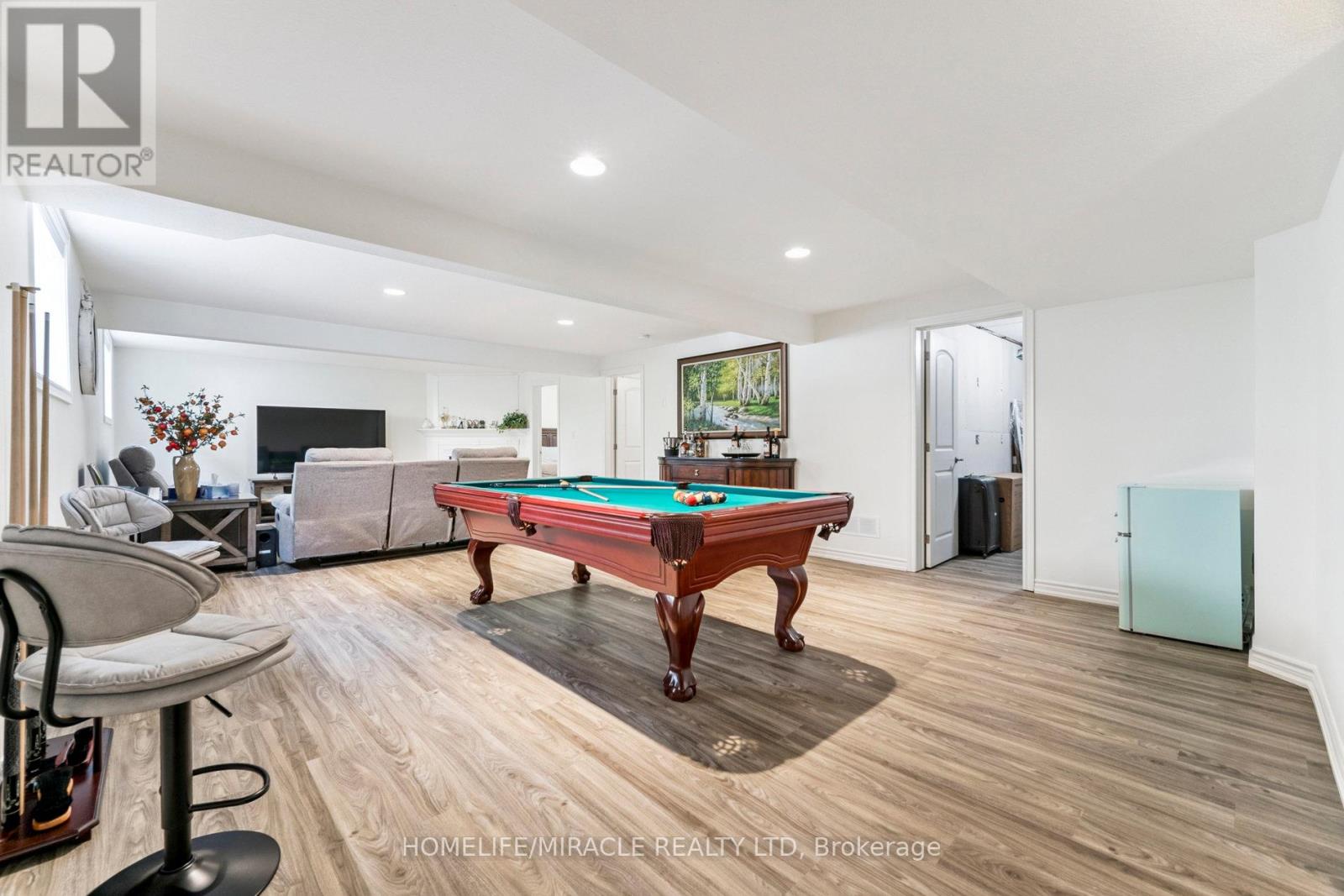 6 - 1430 Highbury Avenue N, London East (East D), Ontario  N5Y 6M4 - Photo 29 - X12342759